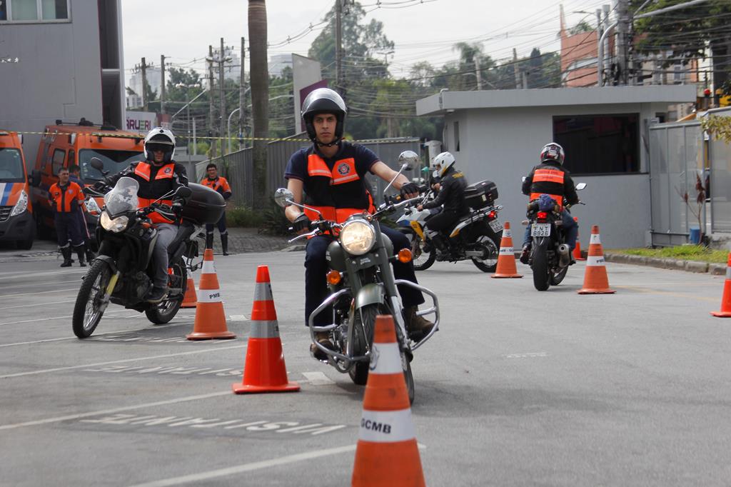 Barueri abre inscrições para curso gratuito de pilotagem preventiva com foco na segurança no trânsito