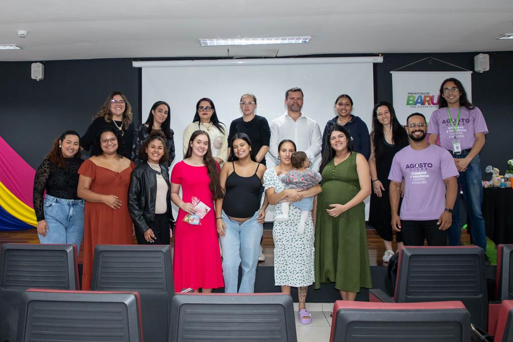 Barueri Lança 5ª Edição do Programa "Mãe, a Grande Viagem" com Foco em Amamentação
